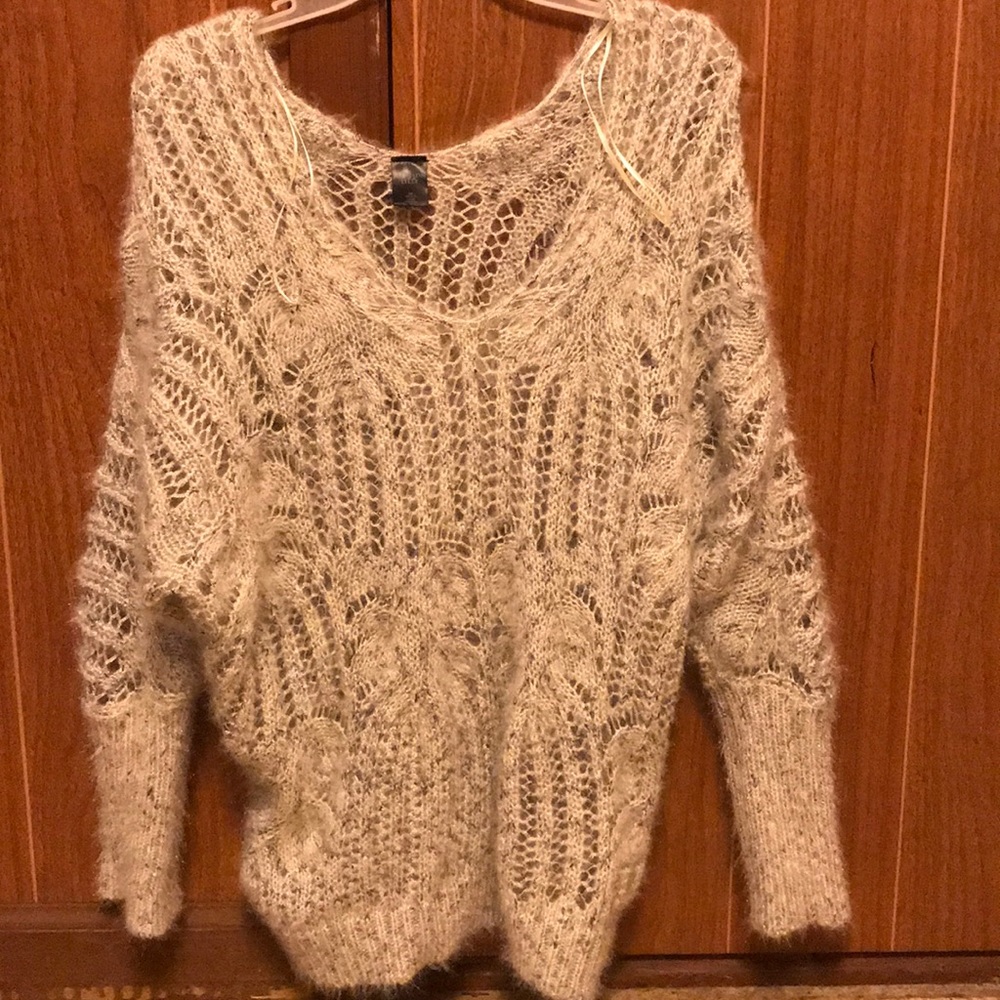 Gray slouchy knit sweater